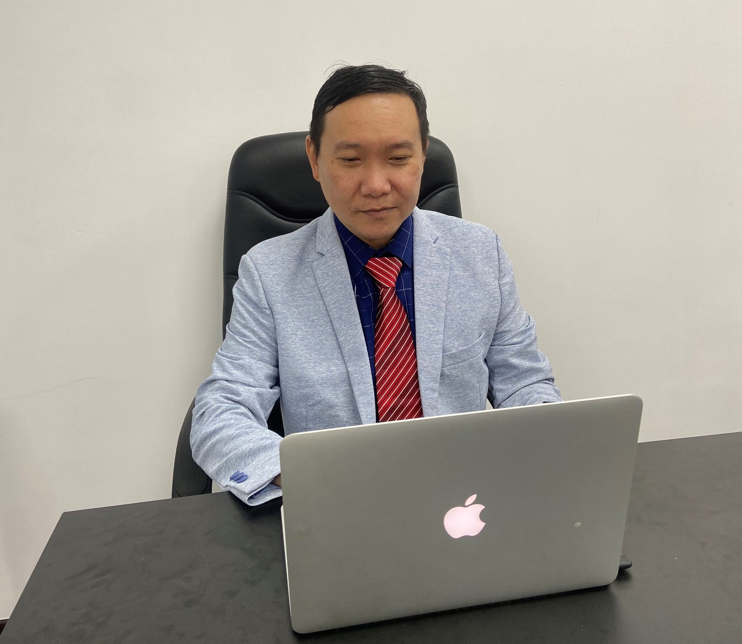 Chuyên gia tài chính Quốc tế - Nguyễn Bá Hoài Duy