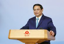 Thủ tướng yêu cầu tăng số nước được miễn visa, phát triển du lịch thông minh