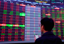 Gần 1,2 triệu tài khoản chứng khoán mở mới trong 7 tháng: Dòng tiền nội bùng nổ