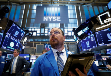 Hợp đồng tương lai Phố Wall giảm khi Netflix gây thất vọng