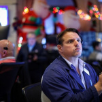 Hợp đồng tương lai Mỹ giảm khi Phố Wall lao dốc vì lo ngại bong bóng thị trường