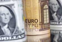 EUR/USD giảm khi chính phủ Mỹ gần mở cửa trở lại