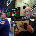 Hợp đồng tương lai Mỹ giảm vì kì vọng Fed cắt lãi suất và thay chủ tịch