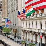 Phố Wall phân hóa, cổ phiếu công nghệ chịu áp lực bán