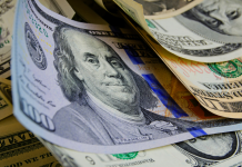 Tỷ giá USD hôm nay 29/12: Trung tâm giảm, tự do trái chiều