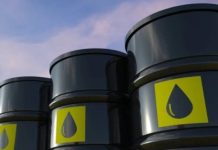 Giá dầu ngày 26/1 tăng gần 3%: Brent và WTI lên mức cao nhất