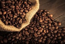 Giá cà phê ngày 8/1 tăng mạnh: Tiến sát mốc 100.000 đồng/kg