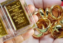 Giá vàng hôm nay 25/6: Vàng thế giới sát mốc 4.000 USD